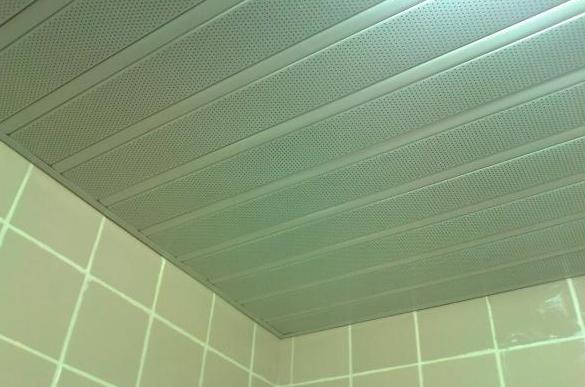 Kā uzstādīt vannas istaba griestu līstes?