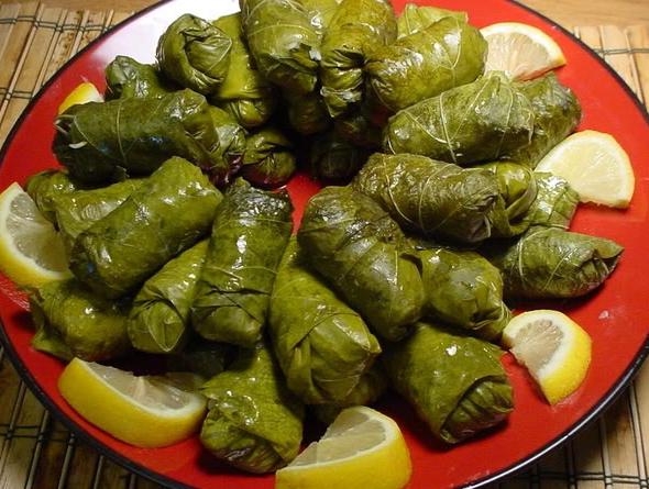 dolma no vīnogu lapu receptes