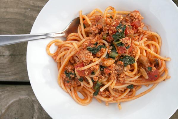 Glazēts mērces spageti recepte