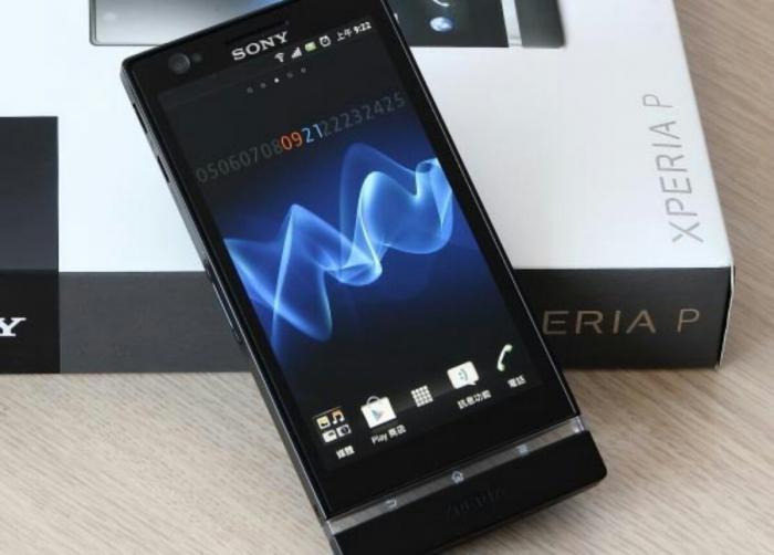 Sony Xperia P viedtālrunis: īss modeļa pārskats